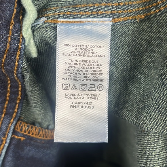 LOFT Curvy High Waist Wide Leg Cropped Jean - Picture 8 of 9